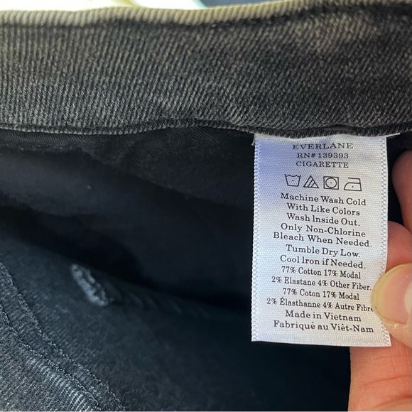 Everlane Wm’s High Rise Cigarette Buttonfly Jean In Washed Black NWT Sz 32 - Picture 5 of 14
